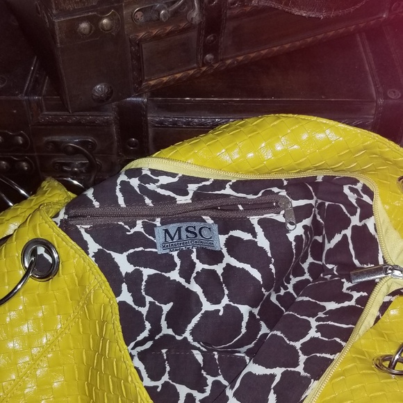 "SOLD" MSC (MainStreet Collections) Purse - Picture 4 of 5